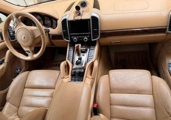 Porsche Cayenne cena 89900 przebieg: 232500, rok produkcji 2010 z Warszawa małe 436